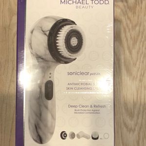 NWT Michael Todd soniclear petite cleansing brush